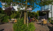 Ausflugsziel: Teepott und Leuchtturm im Ostseebad Warnemünde