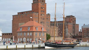 Historischer Segler im Hafen