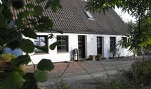 Saniertes historisches Fischerhus Lütt Hauke linke Haushälfte Traudel