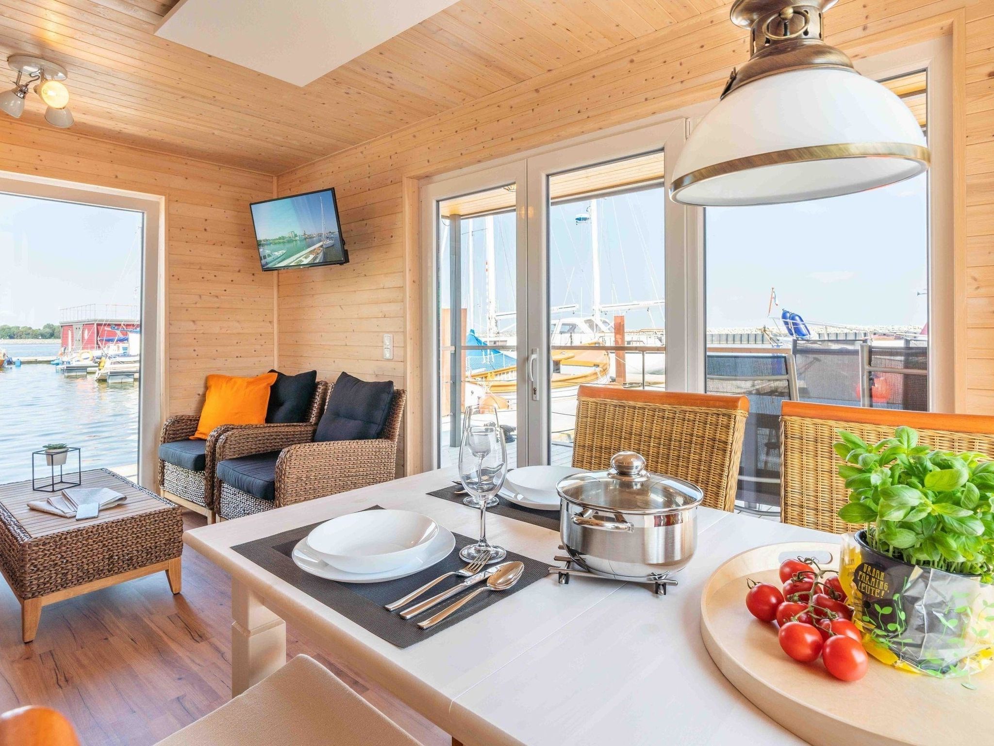 Baltic Hideaway Beach Hotel Warnemünde - Deluxe Double Room mit seitlichem Meerblick, Balkon