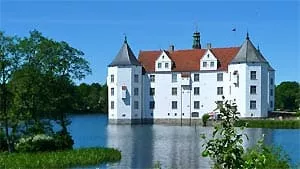 Wasserschloss Glücksburg | weitere Informationen anzeigen