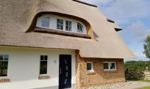 Reethaus Strandgut - geräumiges FH, 5 Schlafzimmer, Sauna und 3 Terrassen, Balkon