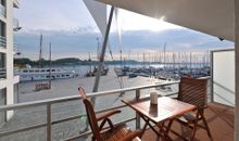 Apartment 1 "Nordlicht" -  Blickrichtung Binnen- und Yachthafen/offenes Meer
