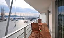 Apartment 1 "Nordlicht" -  Blickrichtung Binnen- und Yachthafen/offenes Meer