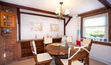 "Haus zum sonnigen Anker"