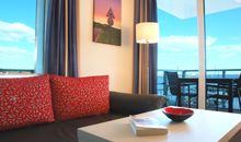 Apartment 24, Pier 24, Blickrichtung offene See/Binnenhafen Nord