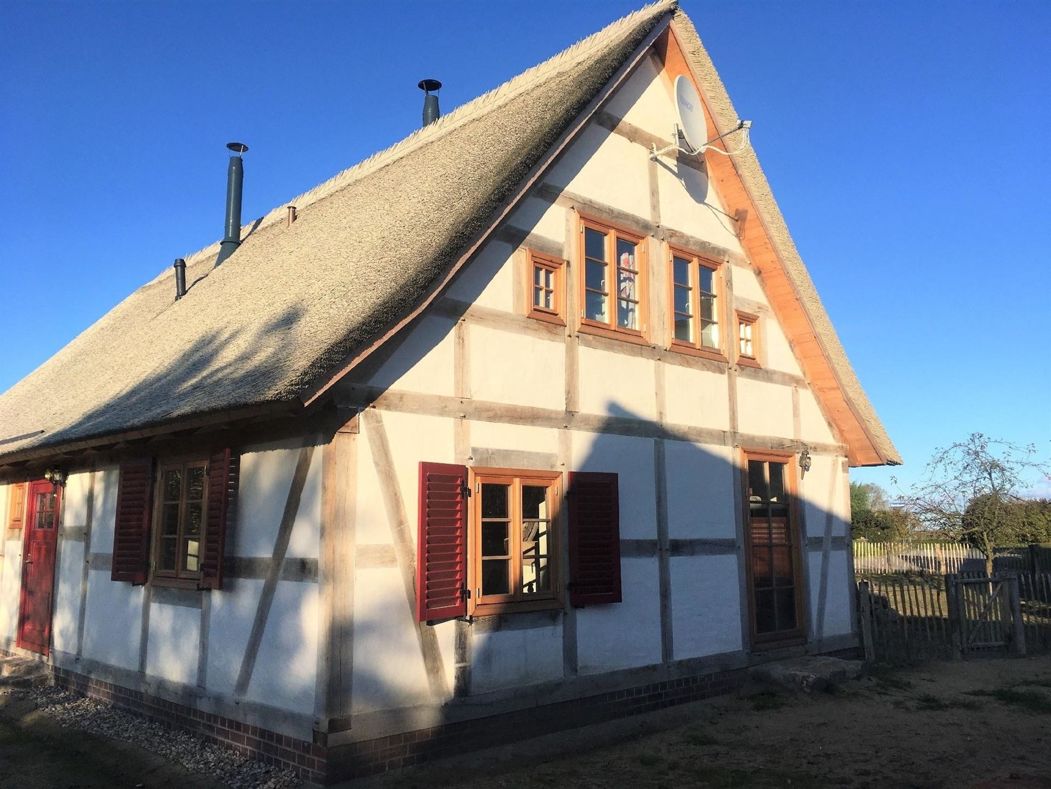 Gemütliches Ferienhaus in Haffkrug mit Terrasse und Garten