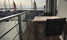 Apartment 2  - "Am Leuchtfeuer 2" - Blickrichtung Yacht-, Binnenhafen und offene See