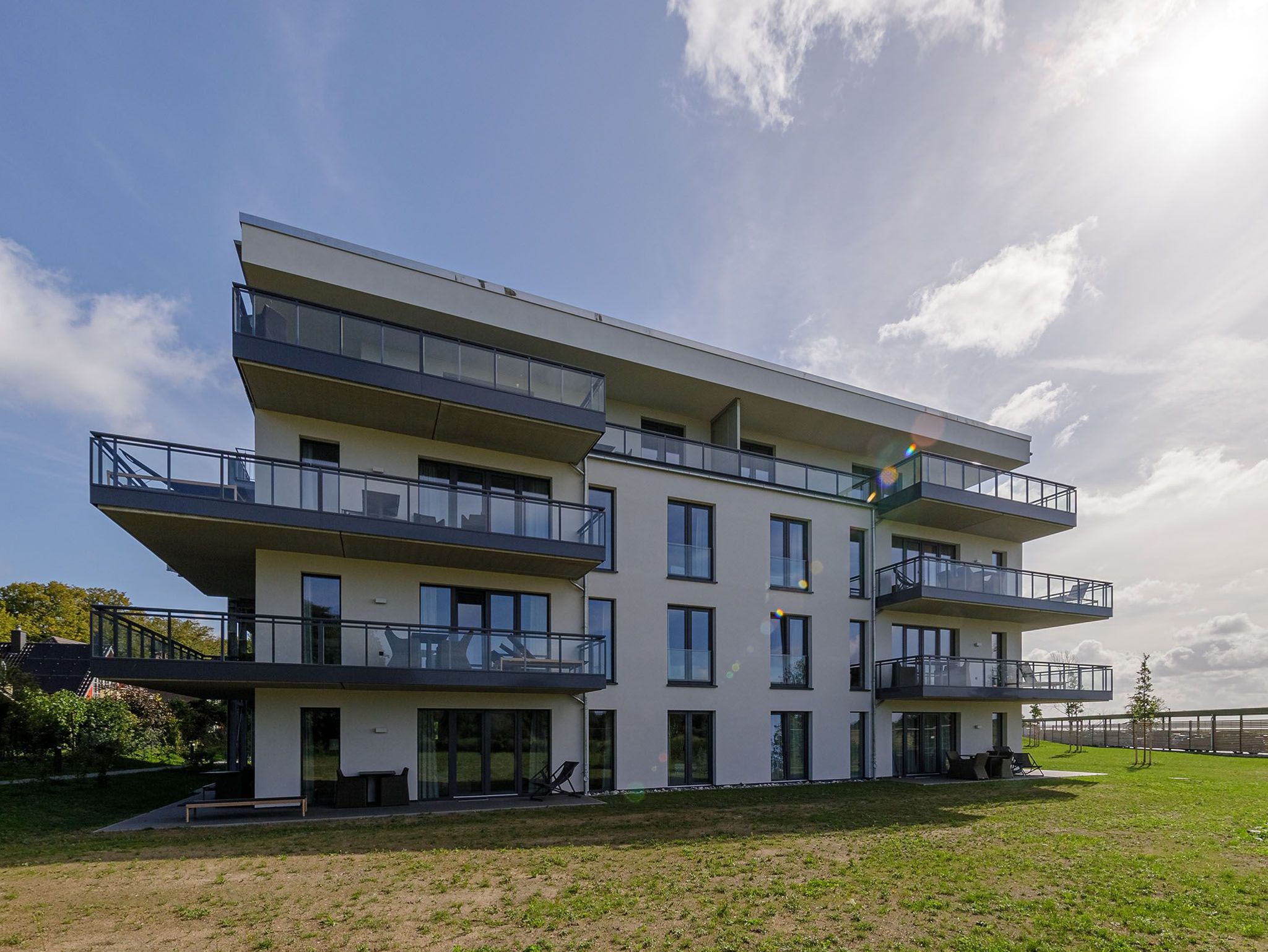 Villa Livia Hinterhof / Parkmöglichkeit