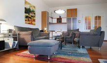 Deutsches Haus App.7- Wohnbereich mit gemütlichem Sofa