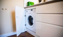 Waschmaschine in der Küche im EG