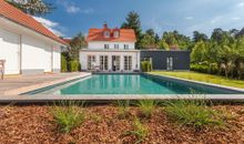 Ferienhaus mit Pool auf Rügen
