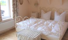 Reetdachhaus Schwalbe- Schlafzimmer 2