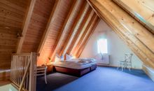 Reetdachhaus Schwalbe - Aufbettung Spitzboden