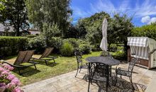 Ferienhaus Malve - Terrasse und Garten