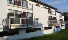 Hausrückseite Balkone