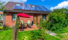 Wohnwand TV große Terrassentüren