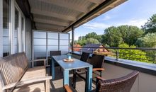 möblierte Terrasse