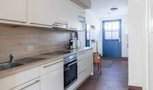 möblierter Balkon