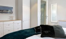 Schlafzimmer mit TV