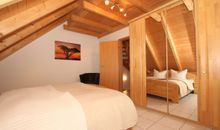 Schlafzimmer Kleiderschrank