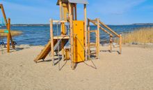 Spielplatz am Wasser