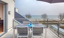 Beach Lounge
