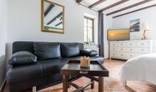 Wohn- und Schlafzimmer
