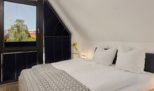 2.Schlafzimmer im 2.OG mit Doppelbett