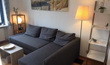 Eckcouch im Wohnzimmer (ausziehbar für eine 3. Person)