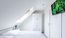 Schlafzimmer 2 mit TV