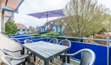 Balkon mit Gartenmöbeln