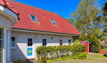 Auch eine Markise schützt vor zu viel Sonne