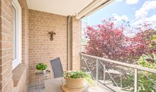 Loggia 1 zu begehen aus dem Wohn-Essbereich