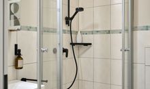 Badezimmer 2 / Duschbad