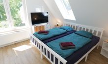 Schlafzimmer 2 OG
