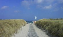Schwarze Holzferienhäuser an der Ostsee - Dänemark - online buchen - 4 Personen - August - Geheimtipp - mit Sauna