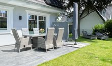 Strandkorb, Gartenmöbel, Sonnenschirm