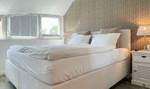 Schlafen 1, Boxspringbett (180x200), Verdunkelungsplissees