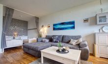 Wohnzimmer mit Schlafbereich