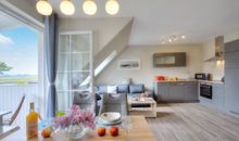 Wohnzimmer mit Sonnenbalkon