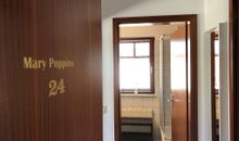 Ferienwohnung "Mary Poppins" mit Balkon zwischen Strand, Wald & Wiese im Südosten der Insel Rügen!