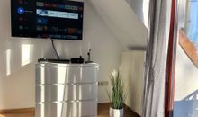 Ferienwohnung "Mary Poppins" mit Balkon zwischen Strand, Wald & Wiese im Südosten der Insel Rügen!