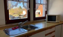 Ferienwohnung "Mary Poppins" mit Balkon zwischen Strand, Wald & Wiese im Südosten der Insel Rügen!
