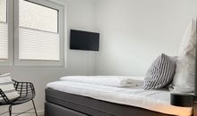 Schlafen 2 im OG mit TV und elektrischen Außenjalousien
