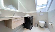 Gäste WC mit integriertem Waschtrockner