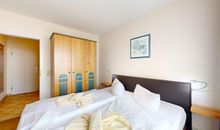 Doppelbett-Schlafzimmer
