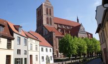 In Laufnähe finden Sie diverse Restaurants und fangfrischen Fisch.