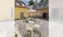 Sonnenterrasse im Innenhof