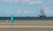 Segelschiff auf Reede an der Wohlenberger Wiek